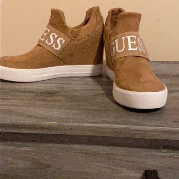 Shoes - Picture 3 of 6